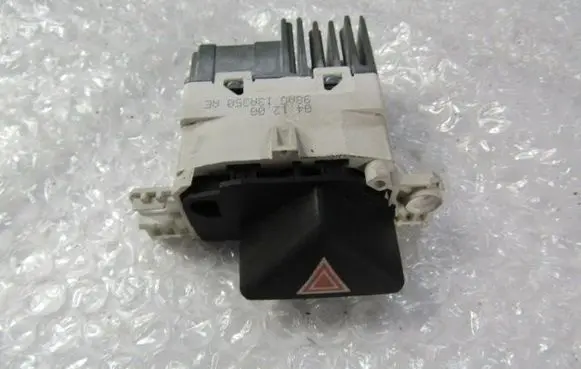 Ford Focus Hazard light switch 