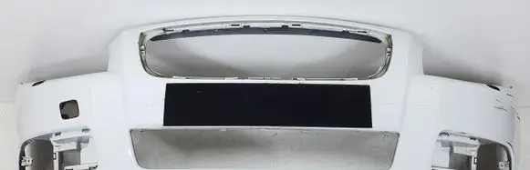 Volvo V70 Front bumper 30678623