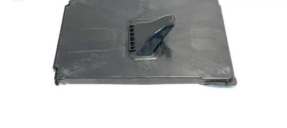 Battery tray