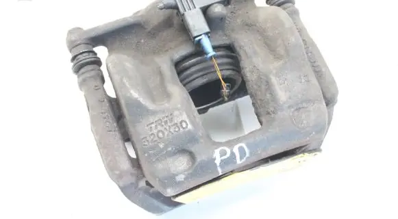 Mercedes-Benz A W176 Front brake caliper
