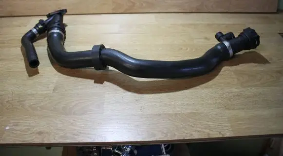BMW X5 E53 Engine coolant pipe/hose 11122247744 11537788276