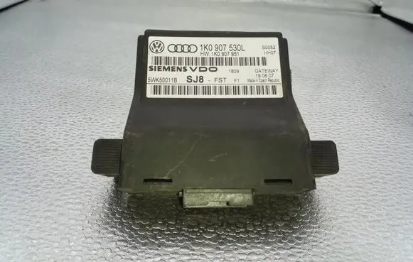 Volkswagen Jetta V Other control units/modules 1K0907530L 1K0907951 5WK50011B