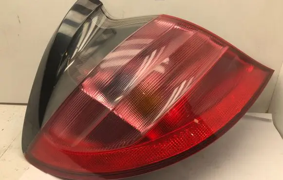 Mercedes-Benz C W203 Rear/tail lights 2038200564