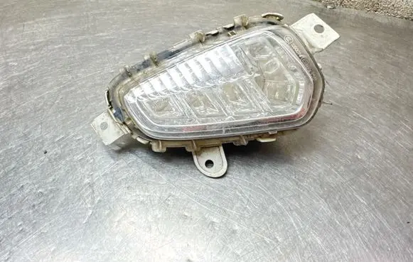 Volvo V40 Front fog light 31323116 7230200001