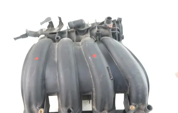 BMW 1 E81 E87 Intake manifold 7518751