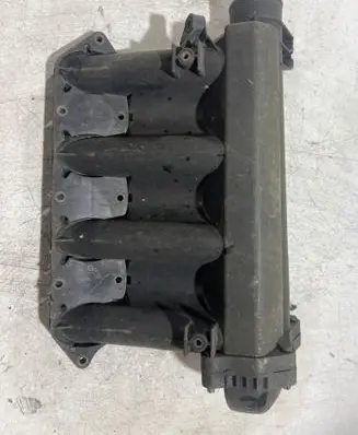 Mercedes-Benz Vito Viano W638 Intake manifold 611090 PA6GF30 SP3582