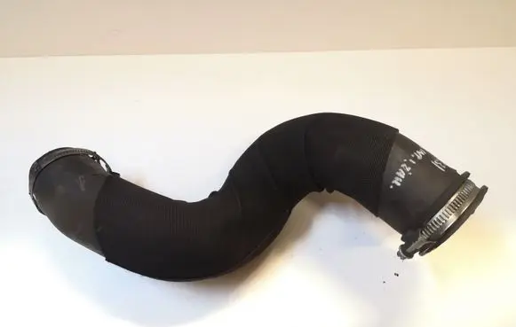 Audi Q5 SQ5 Intercooler hose/pipe 8R0145737N