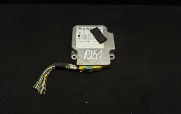 Volkswagen PASSAT B5.5 Airbag control unit/module 1C0909605C