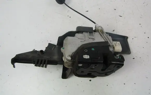 Audi A4 S4 B7 8E 8H Front door lock 