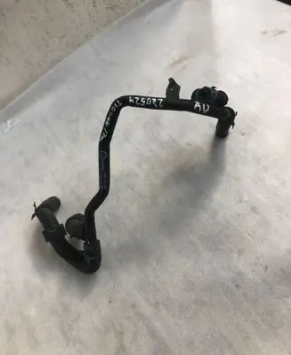Volkswagen Tiguan Engine coolant pipe/hose 04l121058a