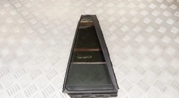 Rear vent window glass