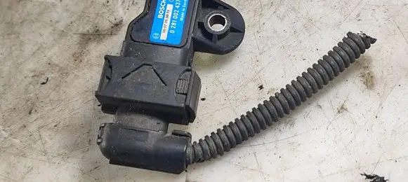 Opel Astra H Air pressure sensor 0281002437