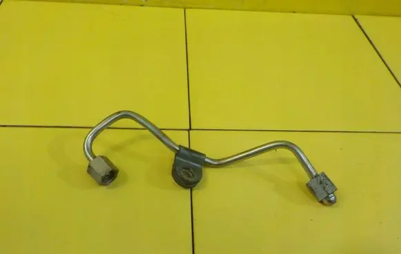 Volkswagen Tiguan Fuel line pipe PRZEWOD 16SP17