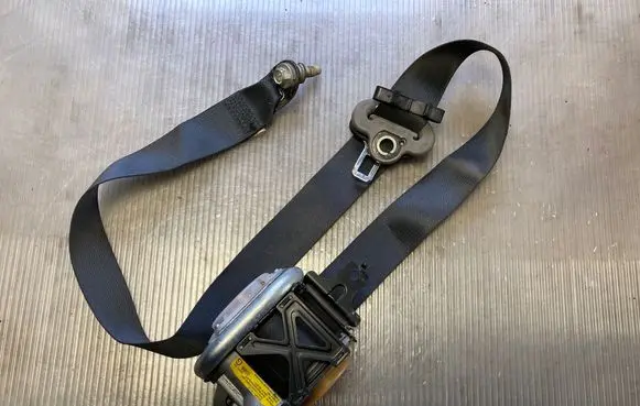Nissan Murano Z50 Front seatbelt 1034686 BAMPT1043