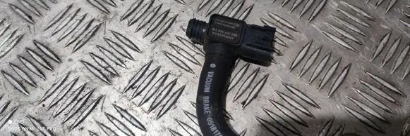 Jeep Grand Cherokee Brake booster pipe/hose 05181750
