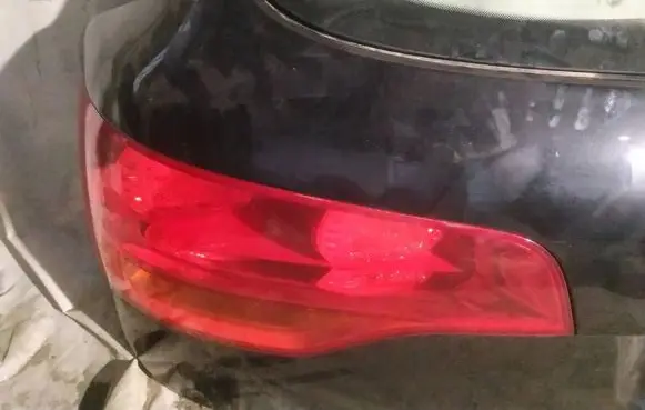 Audi Q7 4L Tailgate rear/tail lights