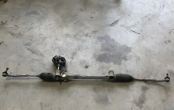 Toyota Yaris Steering rack 00071