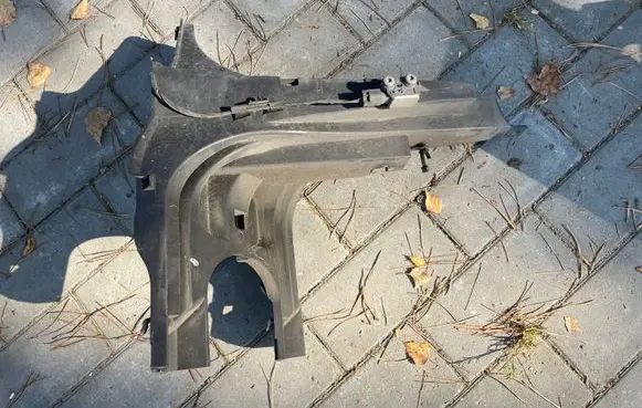 BMW X5 E70 Headlight/headlamp mounting bracket