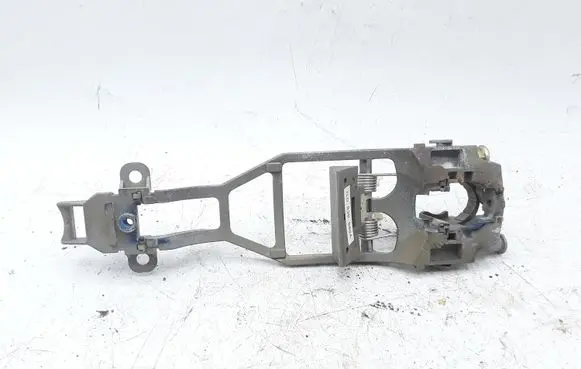 Rear door exterior handle/bracket
