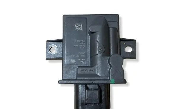 Jaguar XE Fuel injection pump control unit/module FK729D370AD