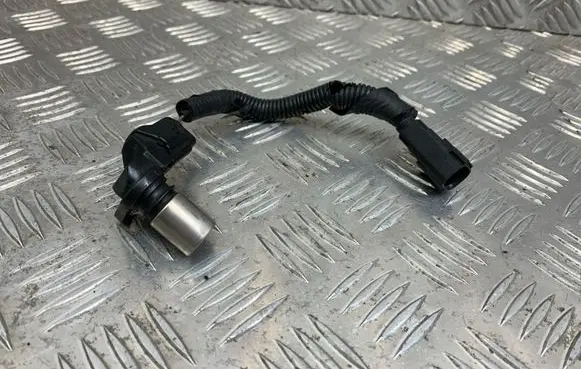 Volvo V50 Crankshaft position sensor 30713485