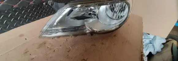 Volkswagen Tiguan Headlight/headlamp 5N2941031G