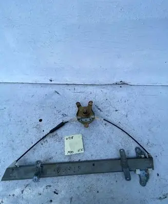 Nissan Sunny Front door manual window regulator 