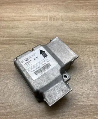 Opel Signum Airbag control unit/module 13170589