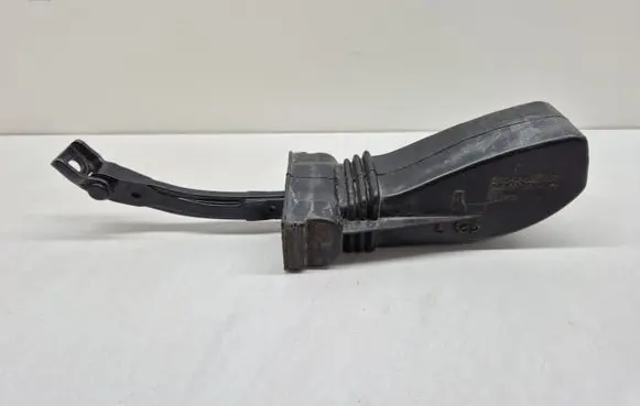 Porsche Cayenne (92A) Rear door check strap stopper 7P0839249 7P0837267A