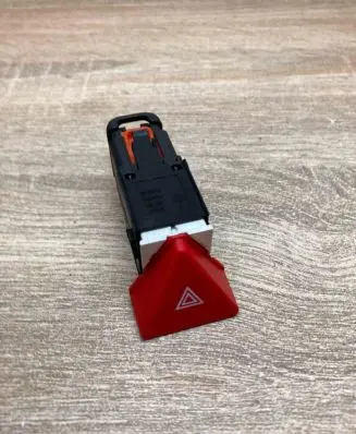 Volkswagen Touran I Hazard light switch 1T0953509 WithPlug