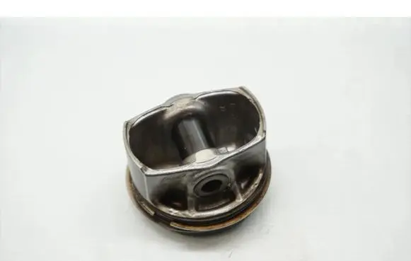 Volkswagen Golf Cross Piston 