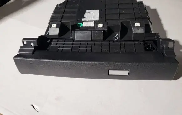 Citroen C4 III e-C4 Glove box 9833549680 A00ATF01 Y0041904
