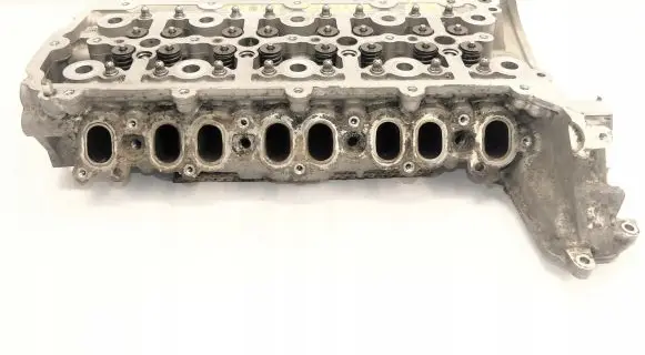 Land Rover Range Rover Evoque L538 Engine head PBG4D36090AC G4D36090AC
