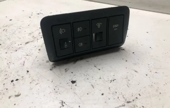 Hyundai Santa Fe Headlight level height control switch 201003963