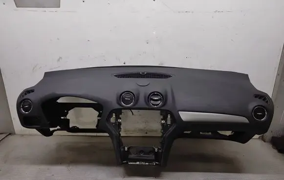 Ford Mondeo MK IV Dashboard