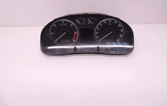 Skoda Superb B5 (3U) Speedometer (instrument cluster) 3U0920842D D241