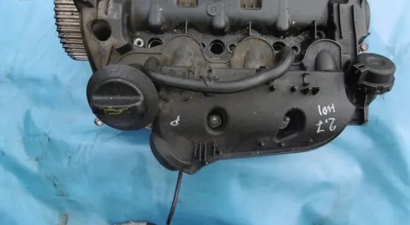 Citroen C6 Engine head 