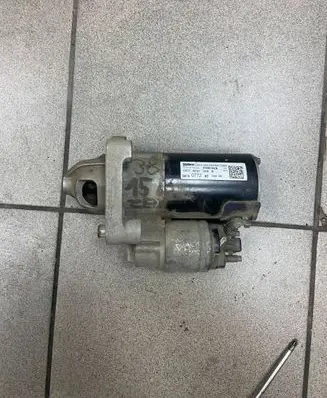 Peugeot 3008 II Starter motor 9674077280 ESM18E8 17C74232