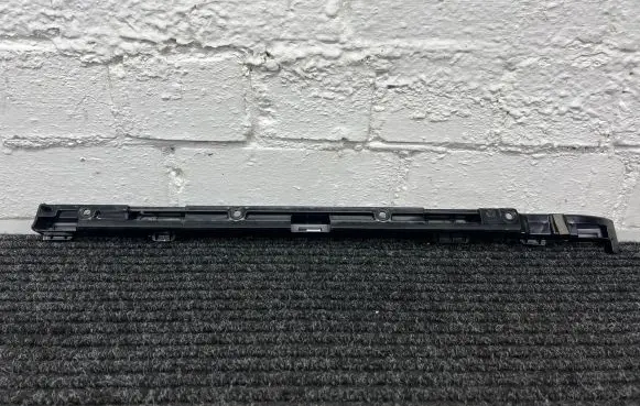Mercedes-Benz C AMG W205 Other sill/pillar trim element A1976800643 10923407