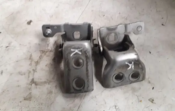 Peugeot 308 Front door hinge set 