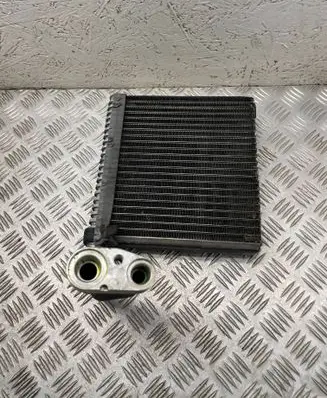 Volvo V50 Air conditioning (A/C) radiator (interior) 148091004