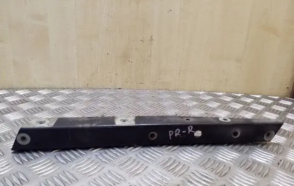 Audi A2 Fender mounting bracket 8Z0805092A