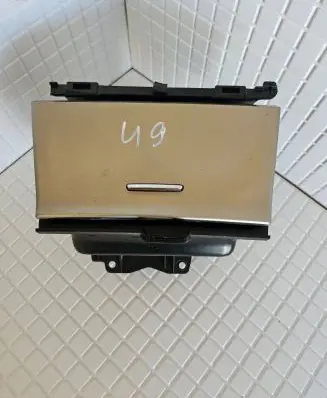 Jeep Grand Cherokee Glove box X90006205DL 502675 122213