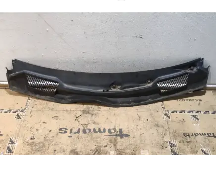 Mercedes-Benz Vito Viano W447 Wiper trim A4478301601 A4478842074 48588715