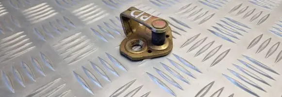 Renault Scenic I Front door lock loop/hook striker 