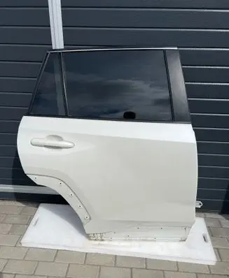 Toyota RAV 4 (XA50) Rear door
