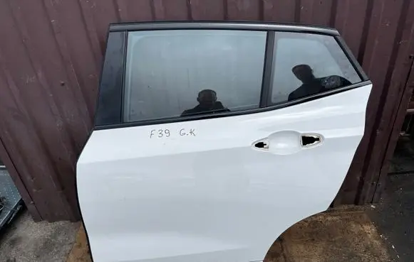 BMW X2 F39 Rear door