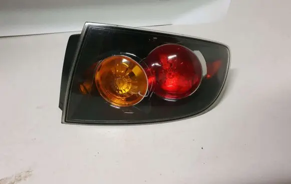 Mazda 3 I Rear/tail lights