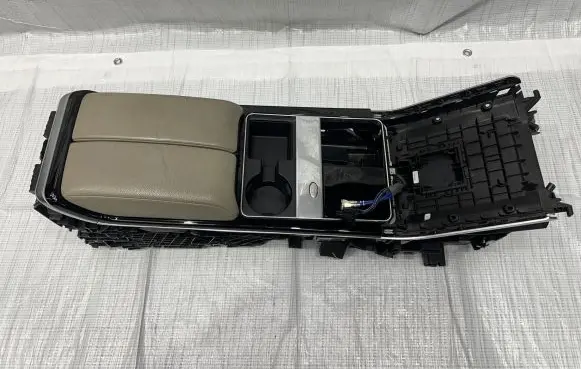 Land Rover Range Rover Velar Armrest