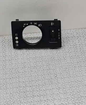 Mercedes-Benz B W245 Headlight level height control switch A169680